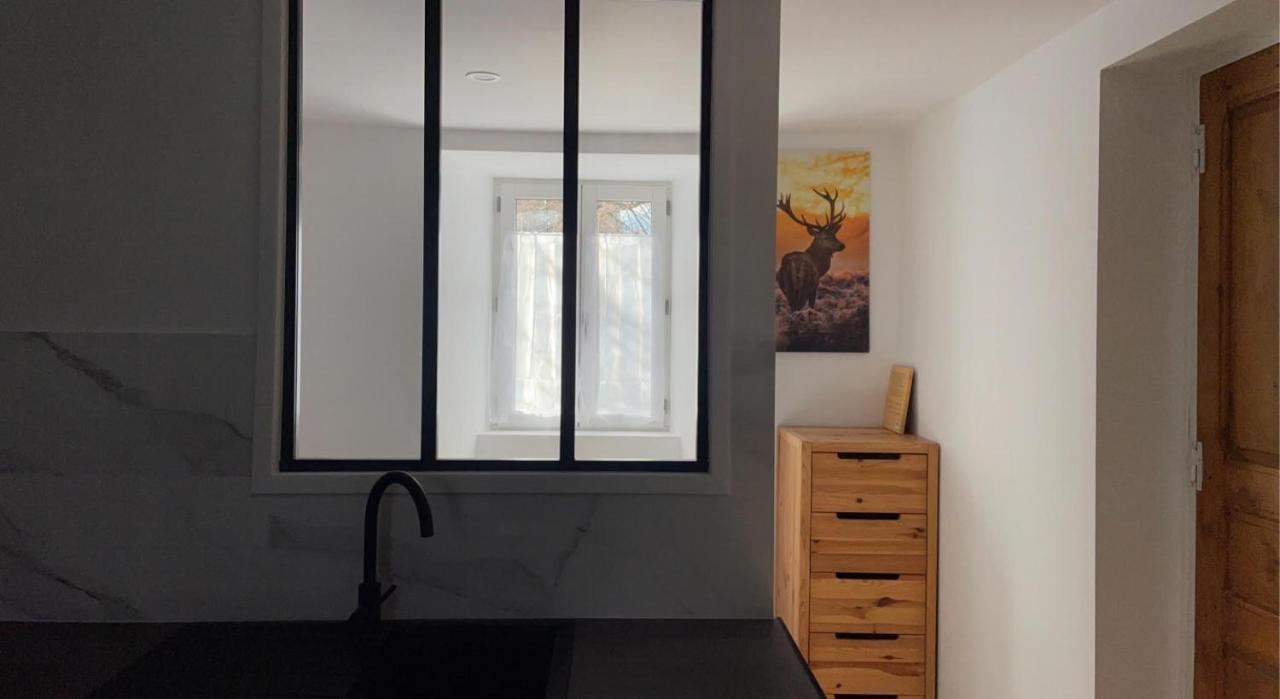 Appartement Avec Chambre Ouverte ブール・マダム エクステリア 写真